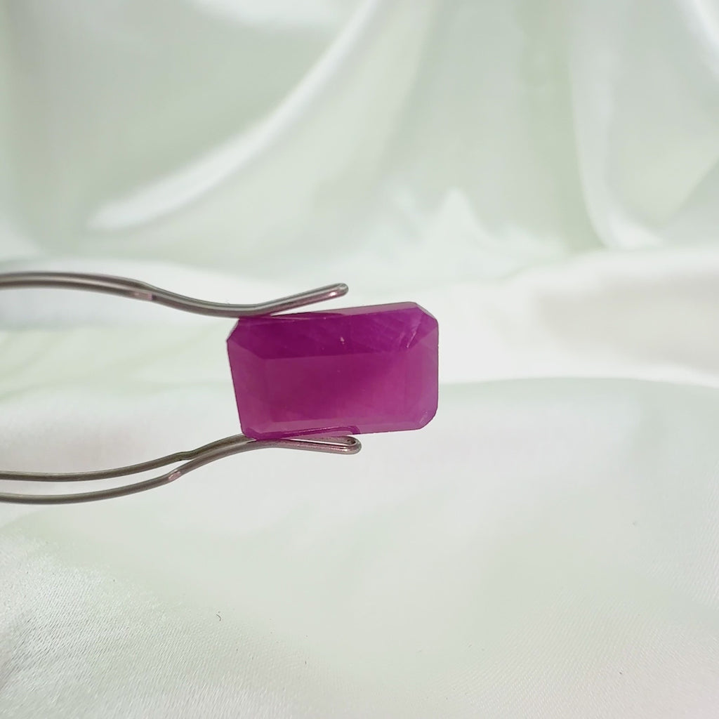 Natural Ruby (Manik) Gemstone